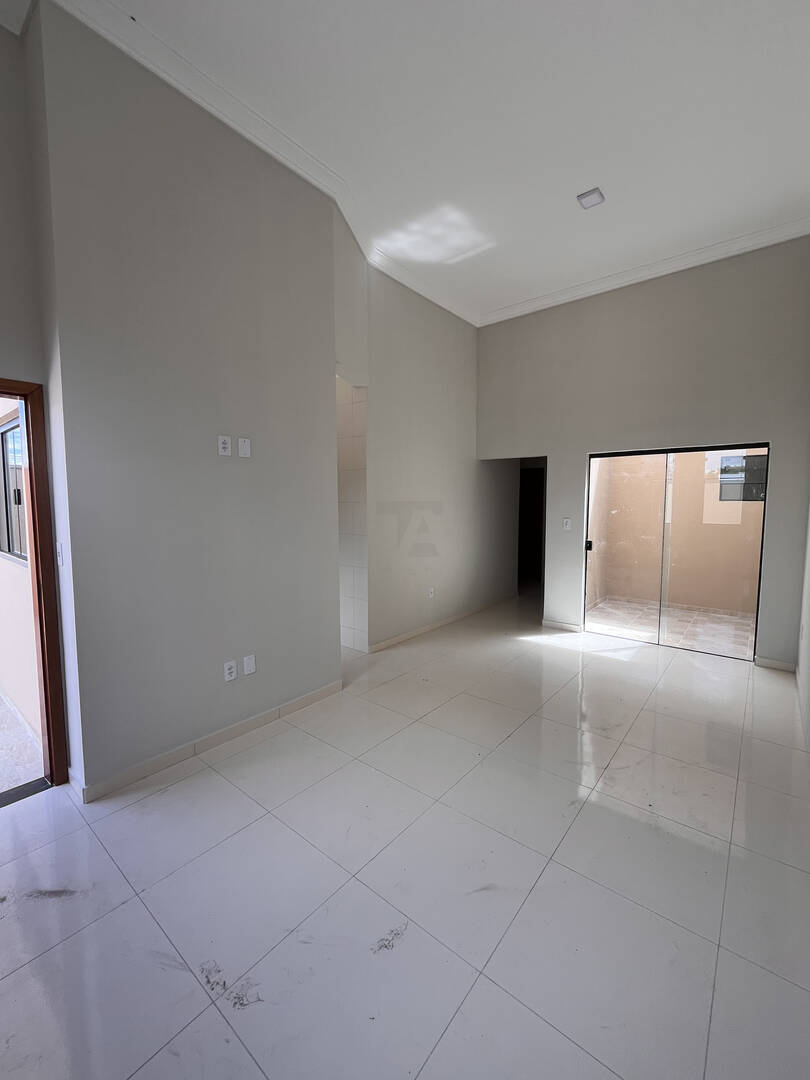 Casa à venda com 3 quartos, 78m² - Foto 3