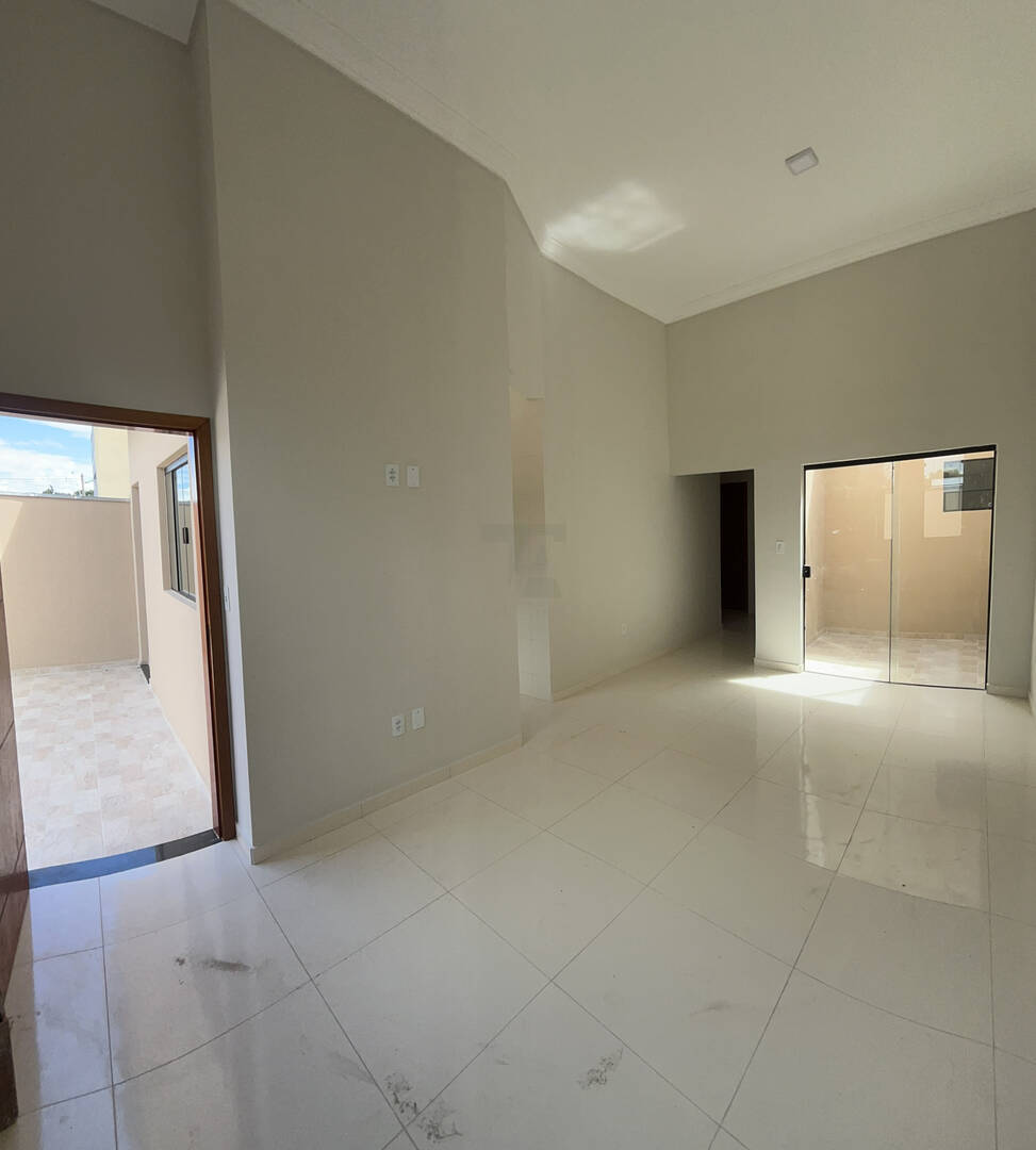 Casa à venda com 3 quartos, 78m² - Foto 4