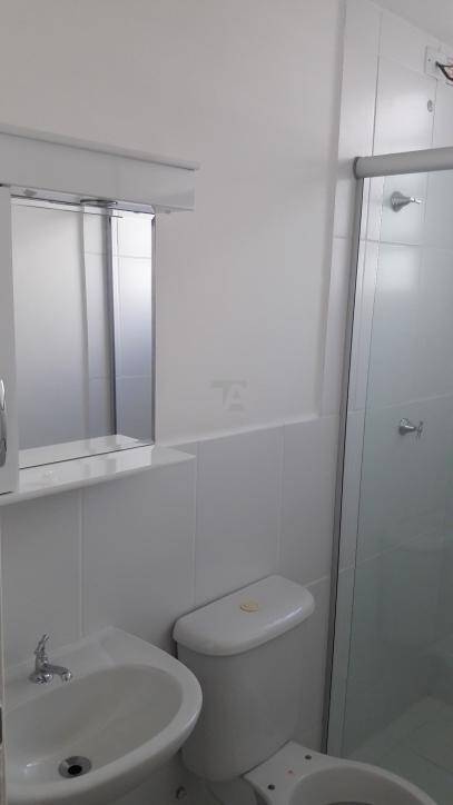 Apartamento à venda com 2 quartos, 45m² - Foto 2